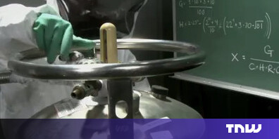 Man solves MENSA-worthy math problem, wins Chrome notebook from Google