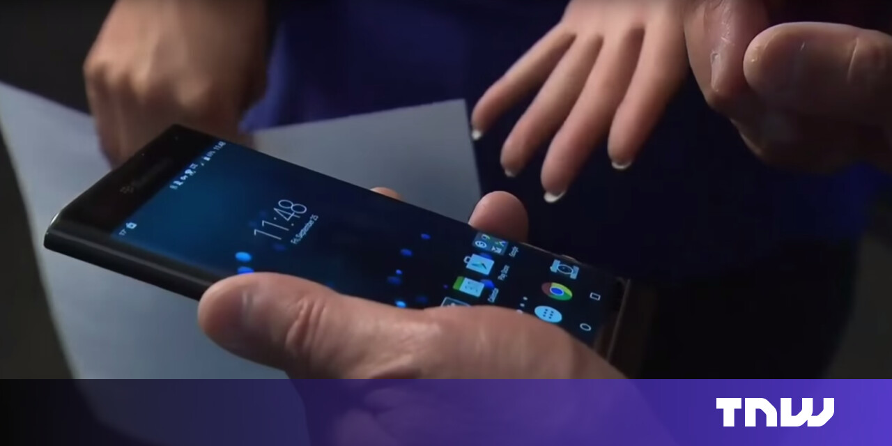 Watch BlackBerry’s CEO struggle to use his company’s Android phone