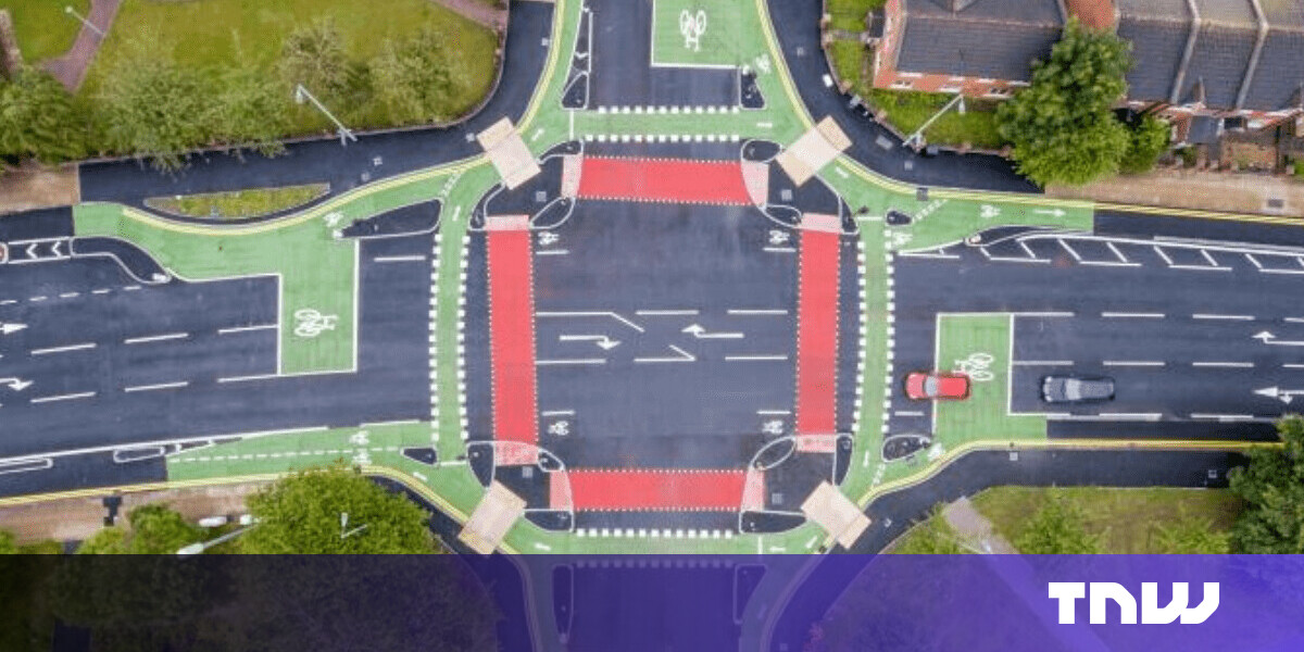 This UK intersection emulates Dutch road design to make city cycling safer