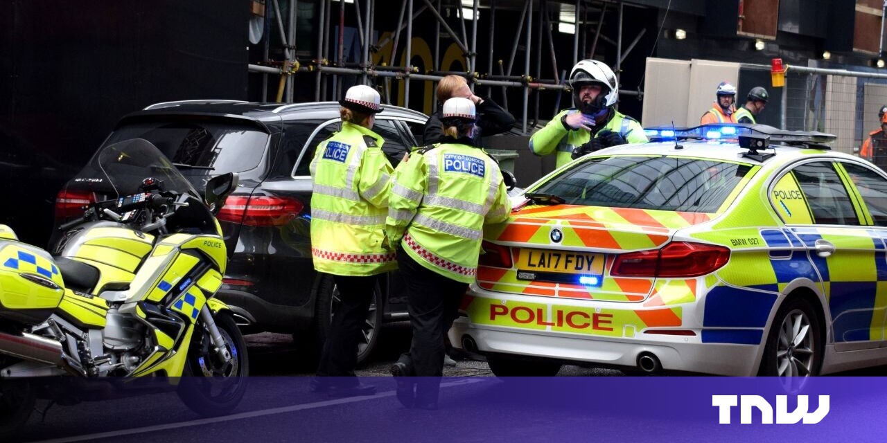 UK police report epidemic of Android false emergency calls UK police report epidemic of Android false emergency calls