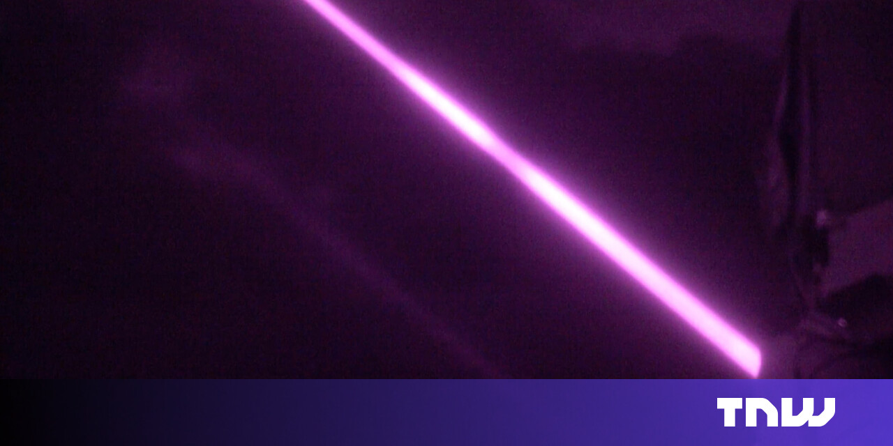 #Declassified footage of UK DragonFire laser weapon in action