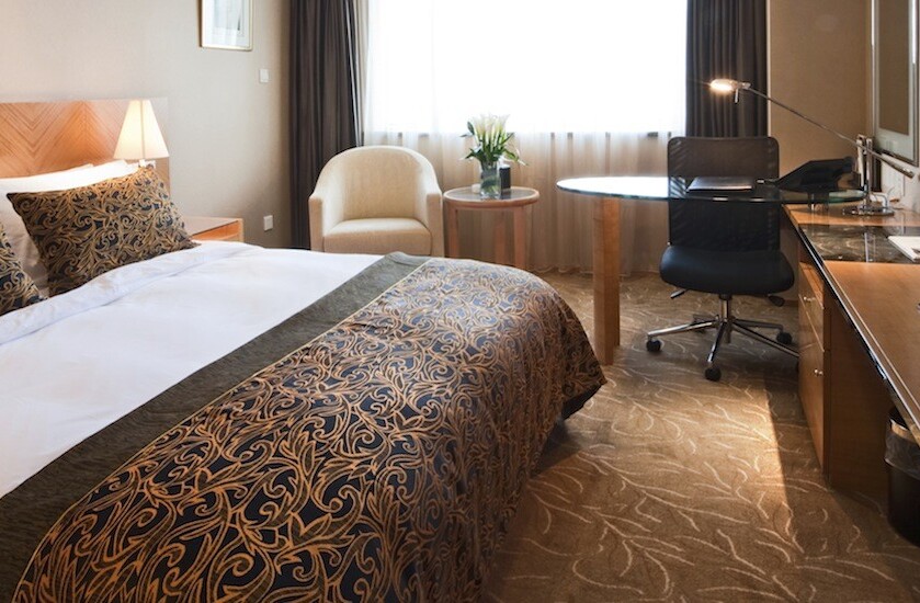 Groupon buys European last-minute hotel booking app Blink to boost its travel business