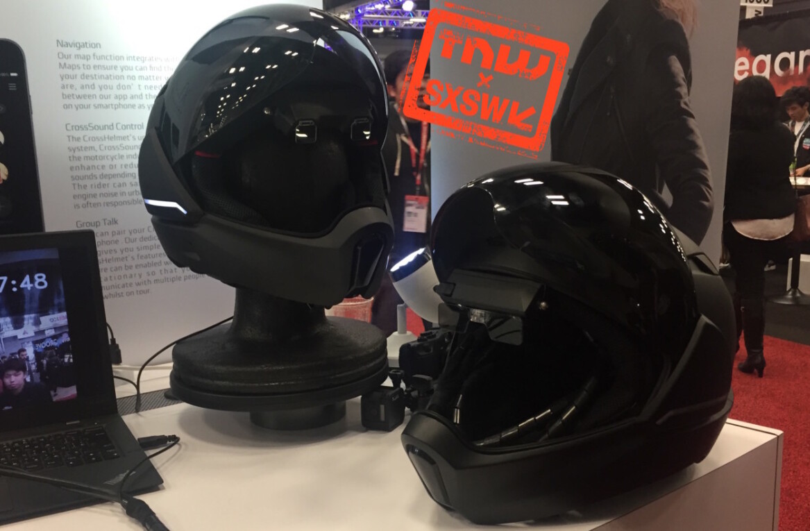 Smart motorcycle helmet comes with speakers and rearview camera
