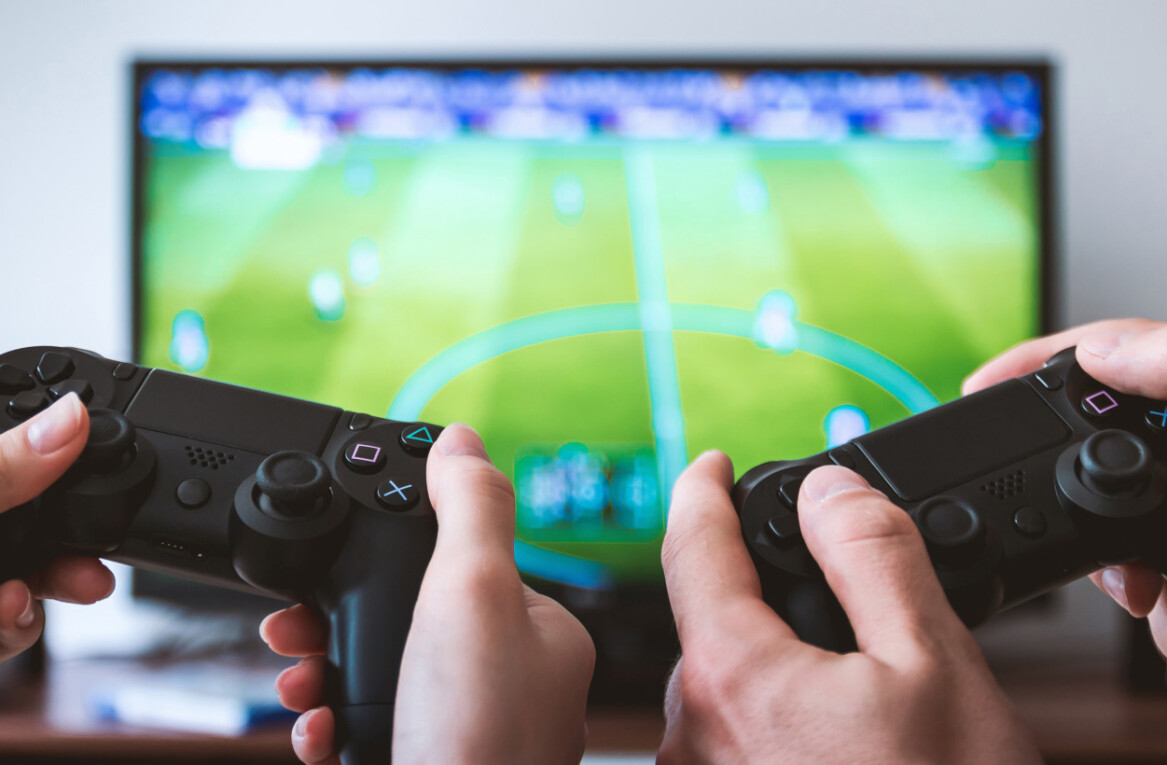 How to enjoy movies, games and more with friends online while social distancing