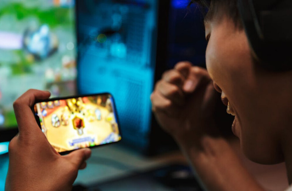 ‘Loot boxes’ in video games could be giving kids a gambling problem