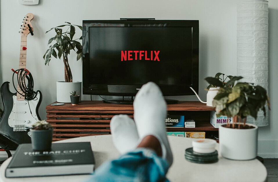 6 hours of streaming Netflix may be the equivalent of burning 1L of petrol
