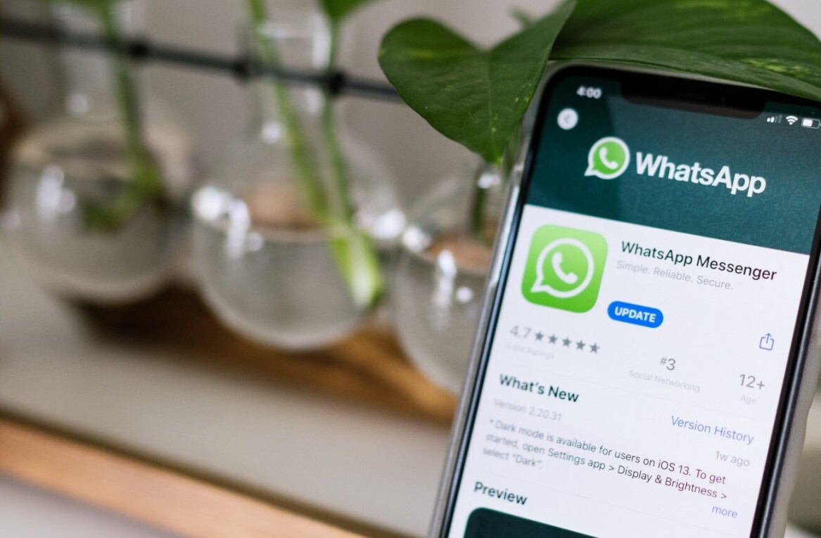 WhatsApp might finally sync your chats between iOS and Android