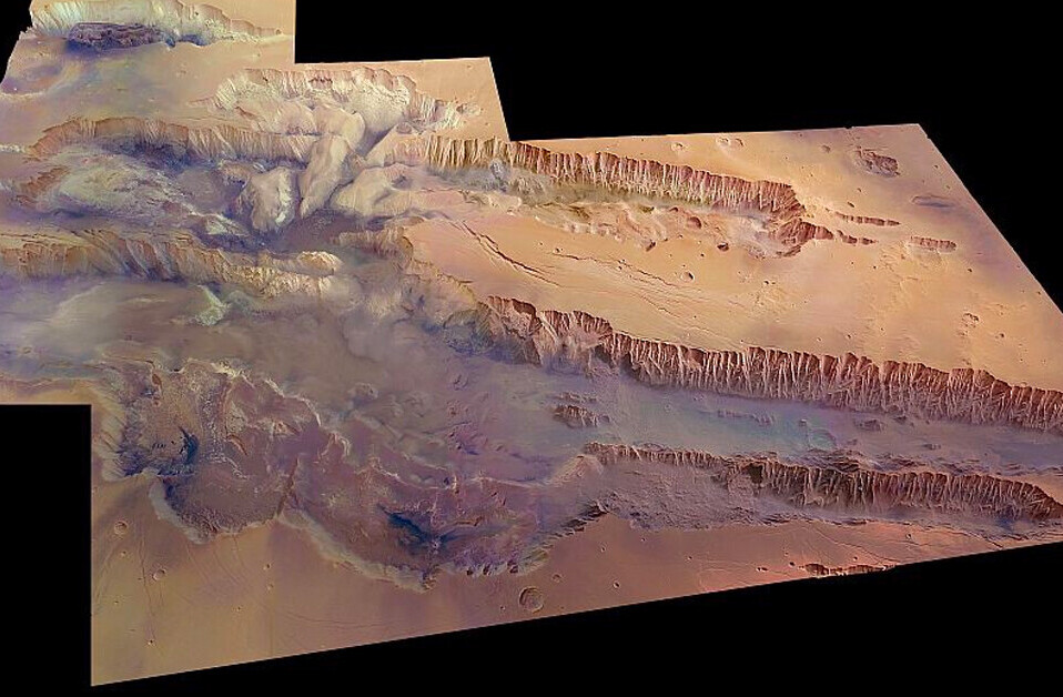 New stunning HD images show the largest canyon in our solar system