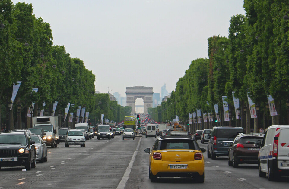 Paris plans to transform iconic Champs-Élysées into pedestrian-friendly green space