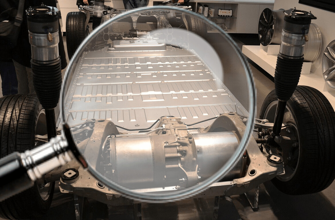 Ever wondered what’s inside a Tesla battery pack? Watch this