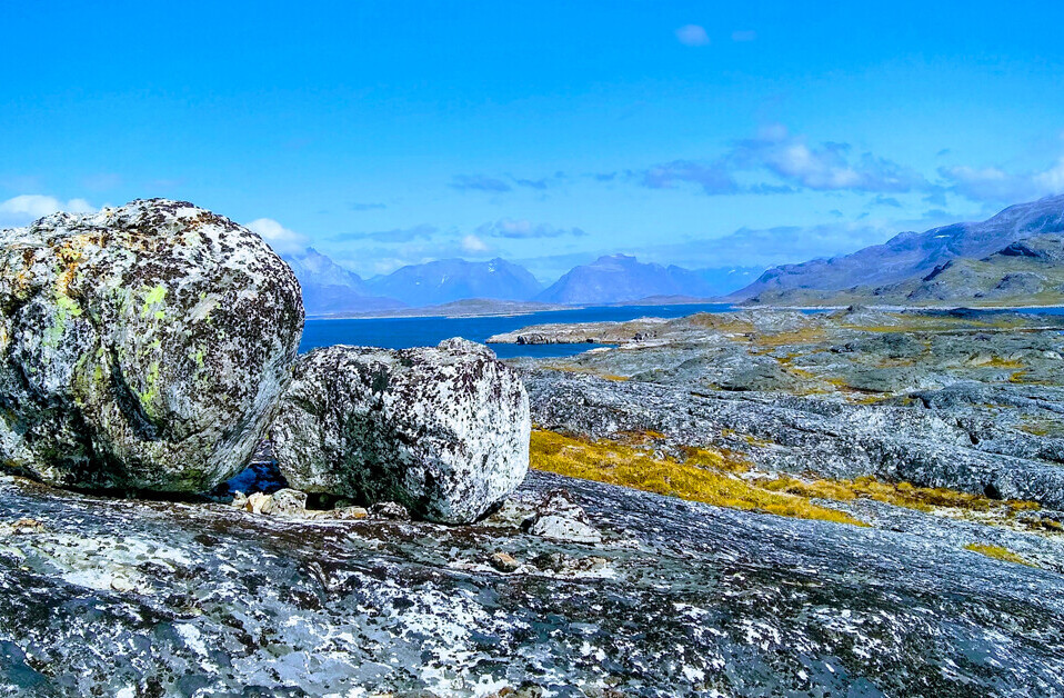 3.7 billion year-old rocks from Greenland may hold secrets of life on Earth
