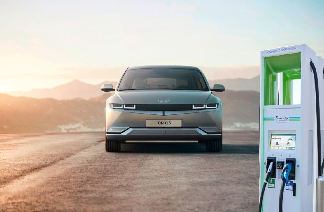 The IONIQ 5 gets better — American owners will get 2 years of fast-charging for FREE