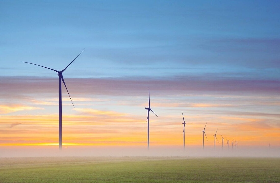 UK at risk of lagging behind EU and US in clean energy investment race