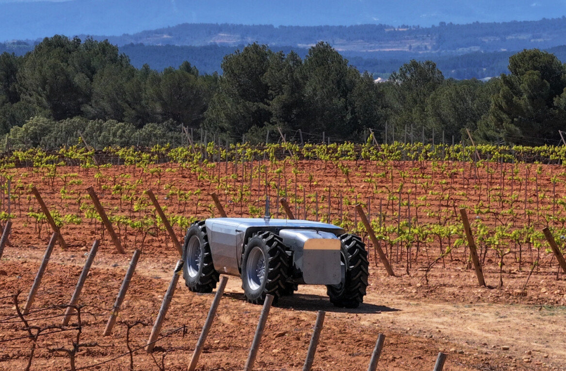 Exclusive: New autonomous tractor can shift from farming to warfare