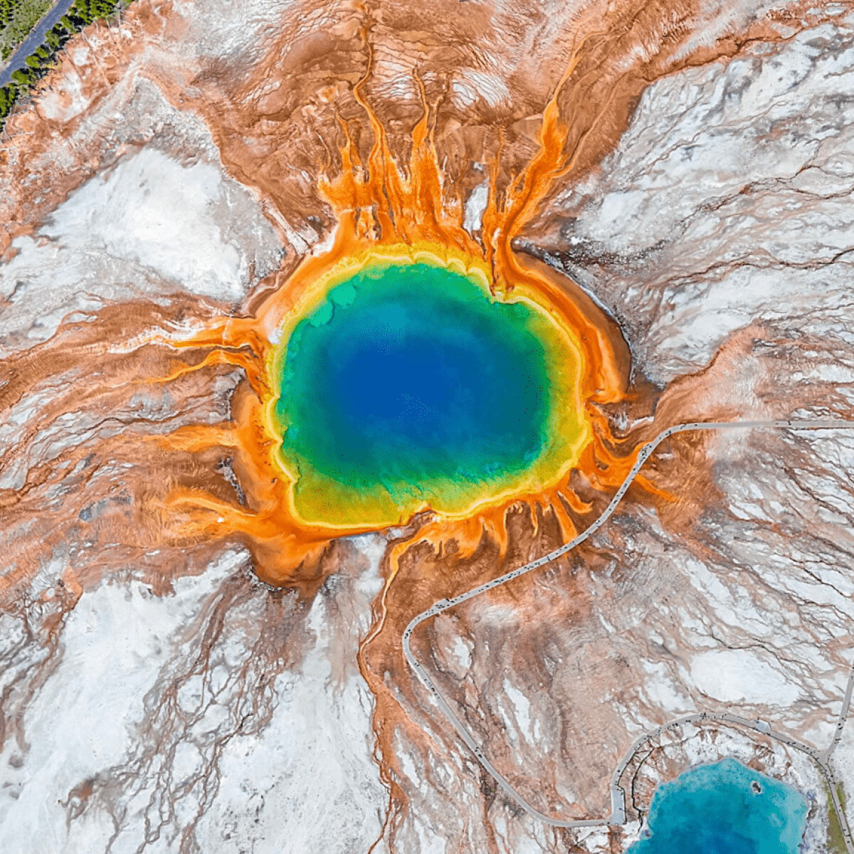 Google Earth just released 1,000 beautiful wallpapers you can download for  free