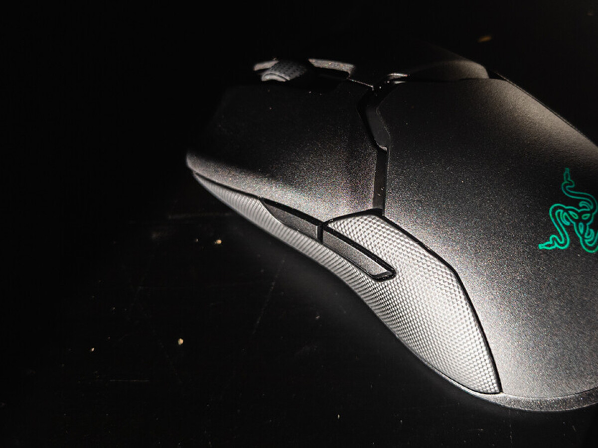 Razer Viper Ultimate A Wireless Gaming Mouse Done Right Razer Viper Ultimate A Wireless Gaming Mouse Done Right