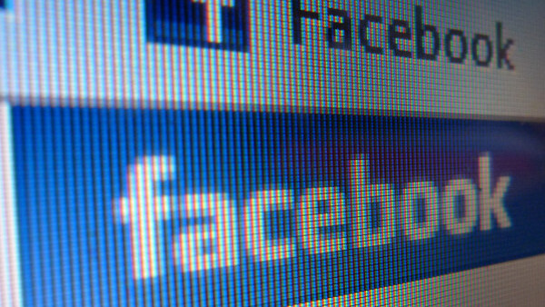 Video: Facebook developers check in to Places in London