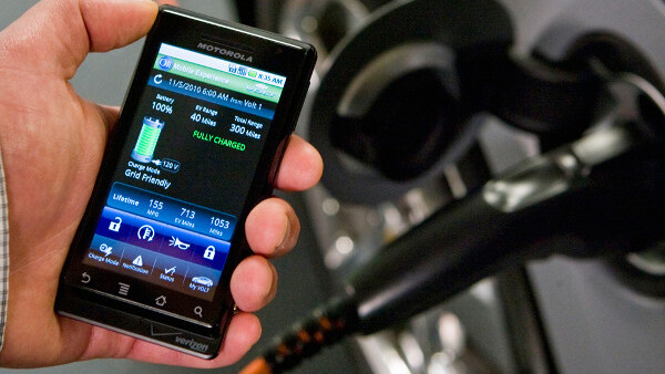 OnStar and GM release iPhone and Android apps to control, monitor 2011 car models