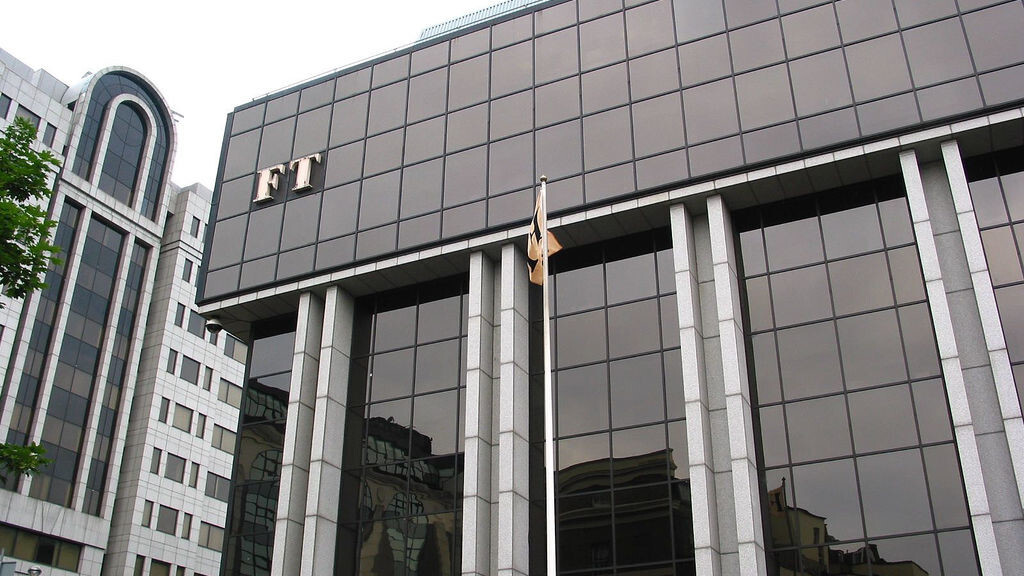 The Financial Times gives its staff £300 rebate against iPad or tablet purchases
