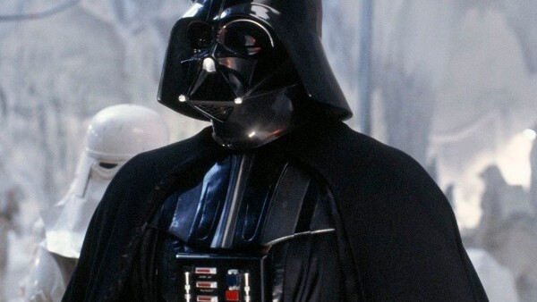 Video: Darth Vader hangs out with the Galaxy S in Japanese commercial