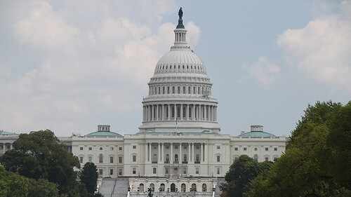 iPad, iPhone and BlackBerry devices to be allowed on Capitol Hill