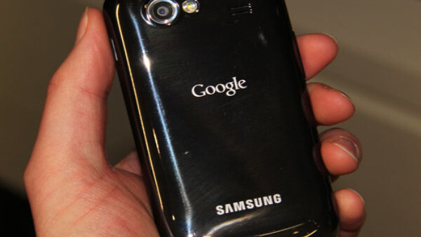 New Google Maps gets demoed on the Nexus S