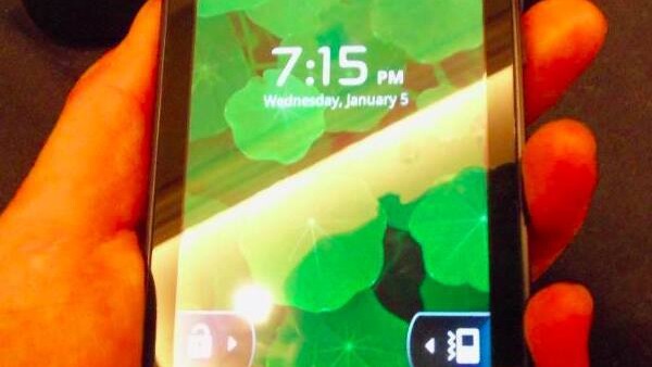 CES 2011: Hands on with Motorola’s XOOM tablet and the Bionic 4G smartphone