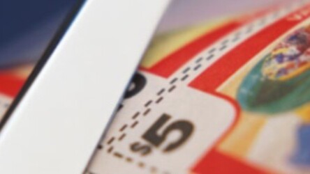 CityPockets: A Digital Wallet for Social Coupons