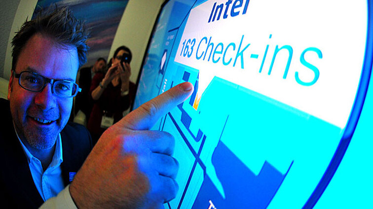 Behind the scenes at Intel’s CESLive social media installation