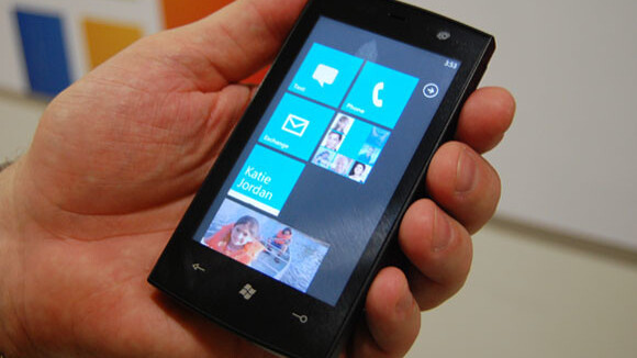 Microsoft to patch Windows Phone 7 unlock exploit with first update