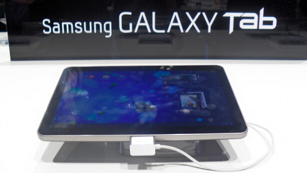 Hands on with Samsung’s first Android Honeycomb tablet, the Galaxy Tab 10.1 [Video]