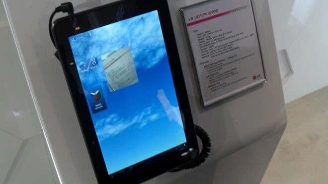 Hands on with the LG Optimus Pad, an Android tablet that shoots 3D video [Video]