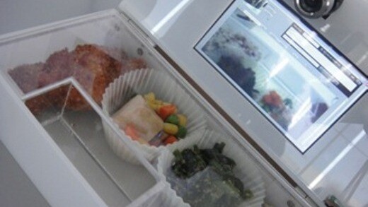 Lunchbox packs a camcorder so you can say “Thanks” while eating