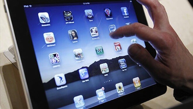 Why didn’t Apple put a better display in the iPad 2? Blame the apps