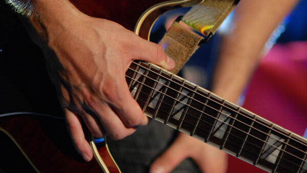 WildChords turns learning to play the guitar into an iPad game [Video]