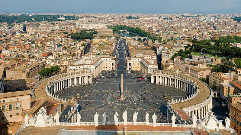 Apple to launch Vatican City Apple Store