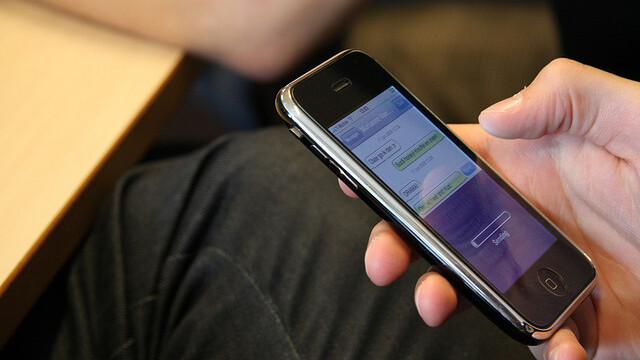 Txtot for iPhone ensures you’ll never forget to send that important text message