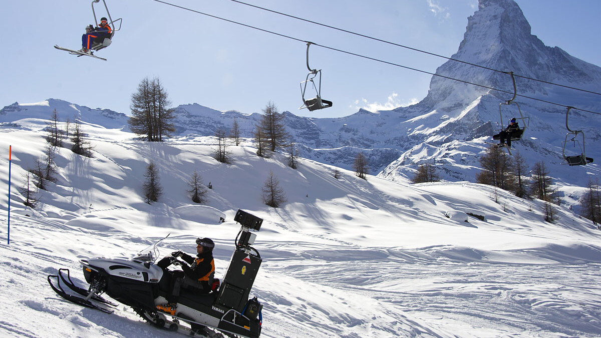 Google Threatens To Shut Down Street View In Switzerland