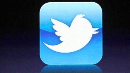 With iOS integration, Twitter just scored an immortality clause