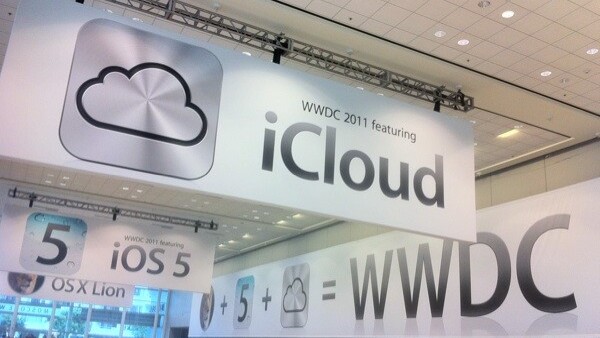 Apple kills MobileMe. Say hello to iCloud, for free.