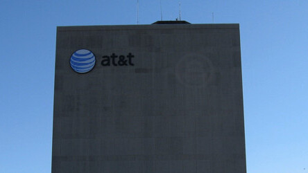 Hacker pleads guilty to hacking AT&T iPad subscriber database