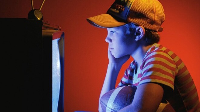 Apple developing new technology for distributing TV shows: WSJ