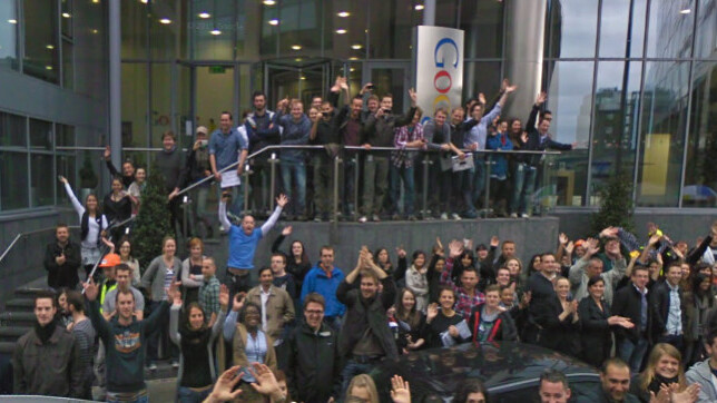 2,000 Google employees hit the streets for a Streetview shot in Dublin