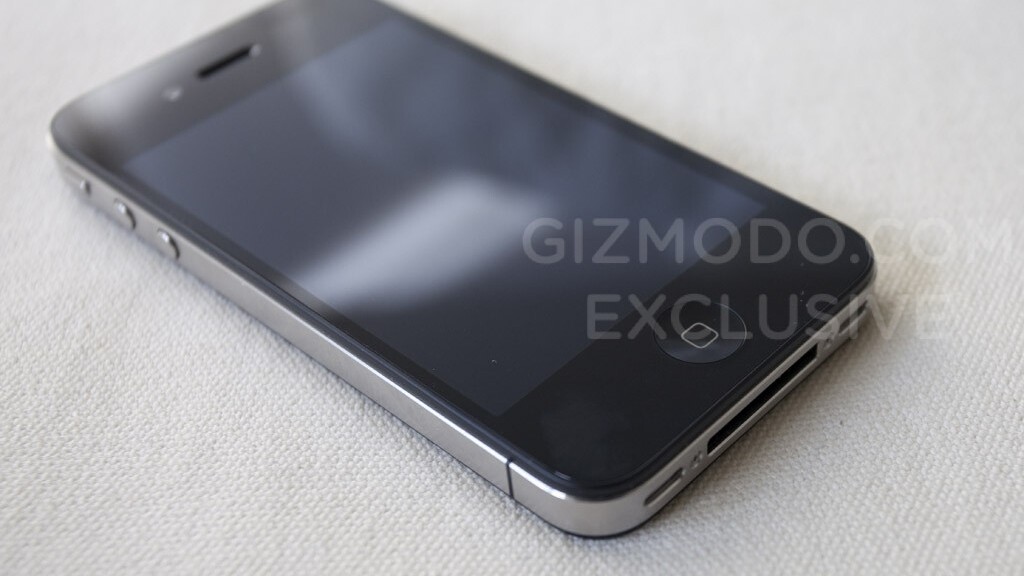 Gizmodo goes free in the iPhone 4 case, others not so lucky