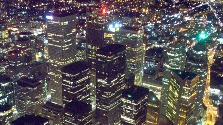 Toronto shows the world how to have a proper thunderstorm