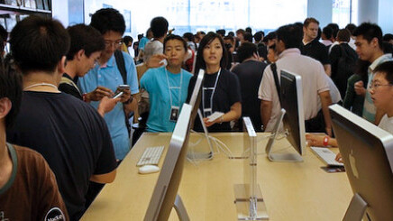Apple to boost iPhone 5 launch with opening of Shanghai and Hong Kong stores within days