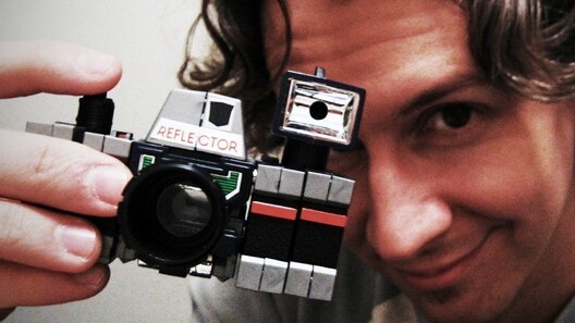 Pixable’s iPhone app gets video, to help you keep up with more of what your friends share