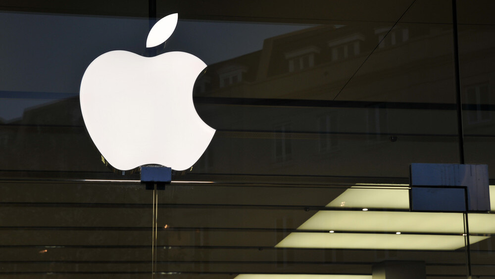 Apple opens online stores in the Czech Republic, Hungary, Poland and UAE