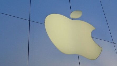 Apple is reportedly recruiting senior execs to help grow its cloud services