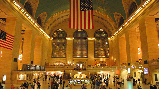 Apple negotiated an impressive Grand Central lease, will open store next weekend
